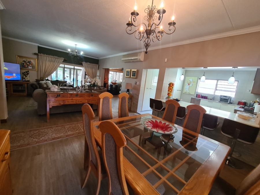 5 Bedroom Property for Sale in Maraldi Estate Free State